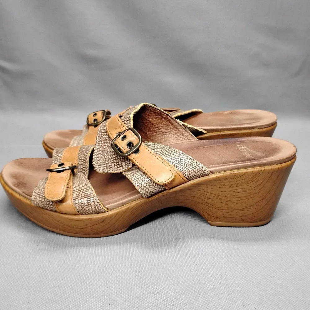 Dansko Women Tan Snake Print Leather Buckle Wedge Slide Sandals Size 39